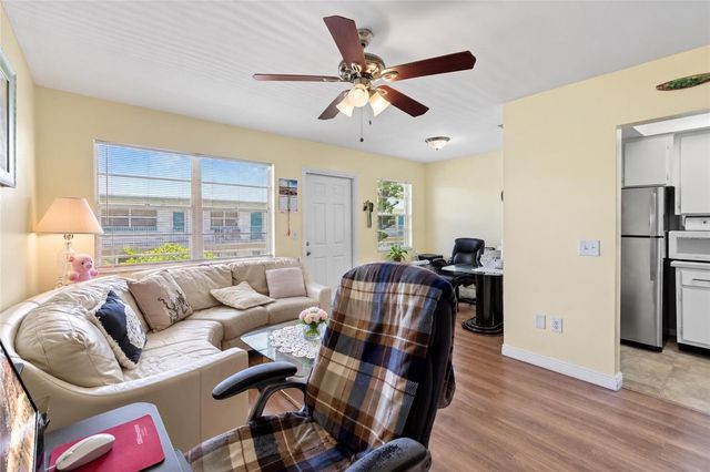 5875 18TH STREET N 15, St Petersburg, FL 33714