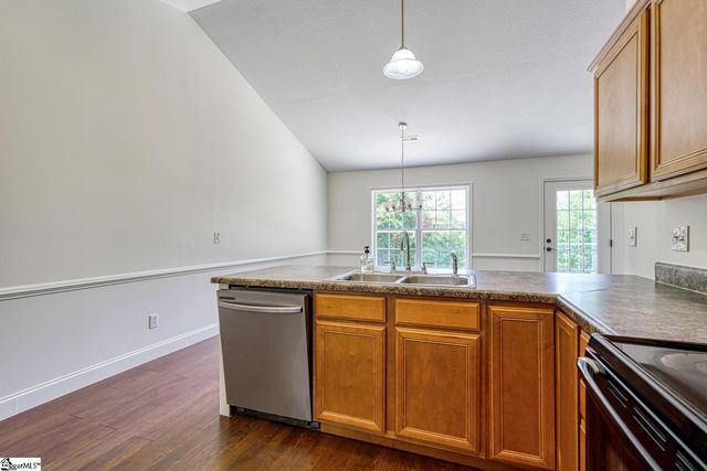 435 Melbourne Lane, Spartanburg, SC 29301