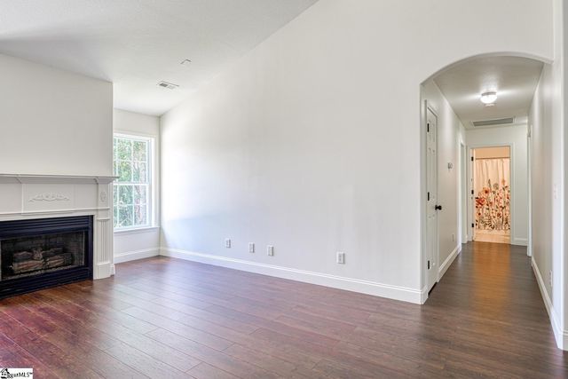 435 Melbourne Lane, Spartanburg, SC 29301