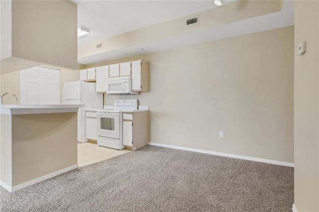 6321 Aragon WAY # 206, Fort Myers, FL 33966