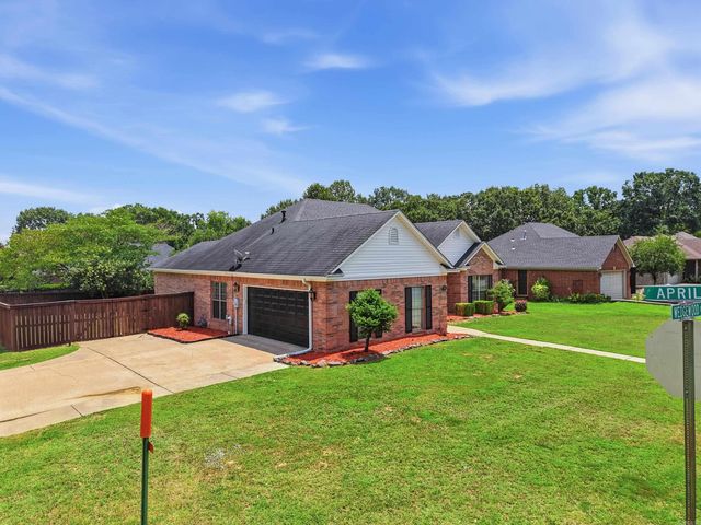 440 Wedgewood Point, Conway, AR 72034
