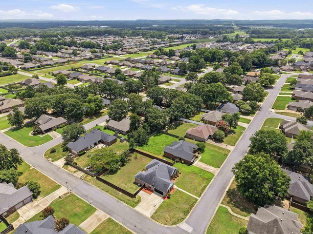 440 Wedgewood Point, Conway, AR 72034