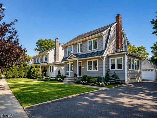 33 Raymond Ave, Nutley Twp., NJ 07110