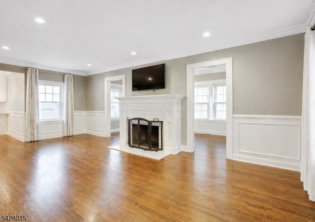 33 Raymond Ave, Nutley Twp., NJ 07110