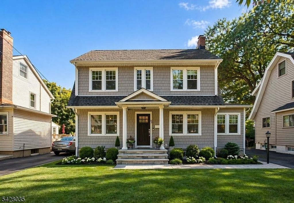 33 Raymond Ave, Nutley Twp., NJ 07110