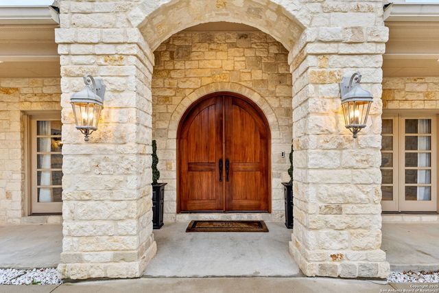 372 Shady, New Braunfels, TX 78132