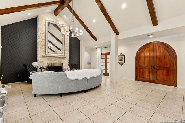 372 Shady, New Braunfels, TX 78132