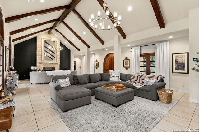 372 Shady, New Braunfels, TX 78132