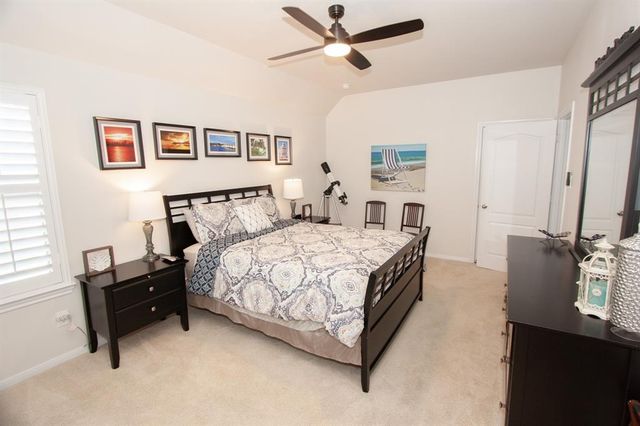 12005 Opal Creek Drive, Pearland, TX 77584