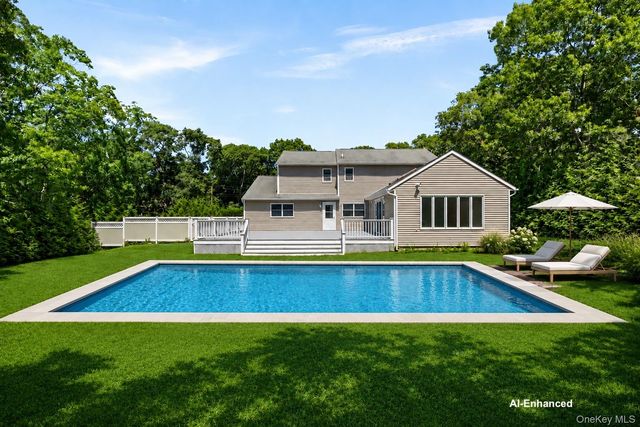 39 Sherwood Road, Hampton Bays, NY 11946