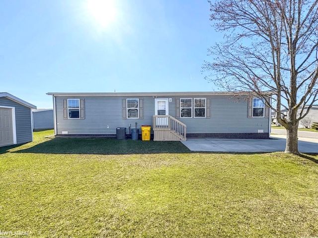 33200 Sumac Court, Lenox, MI 48048