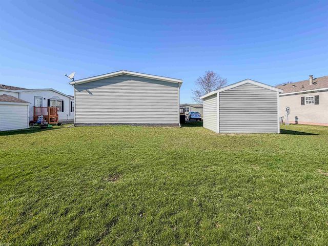 33200 Sumac Court, Lenox, MI 48048