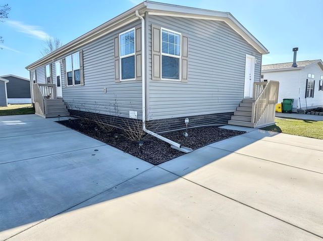 33200 Sumac Court, Lenox, MI 48048