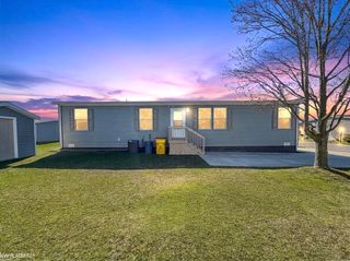33200 Sumac Court, Lenox, MI 48048