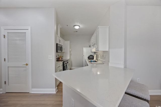 111 Fountain Pointe Ln Unit 104, Myrtle Beach, SC 29579