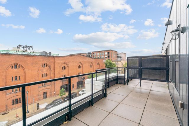 120 Hennepin Avenue 121, Minneapolis, MN 55401