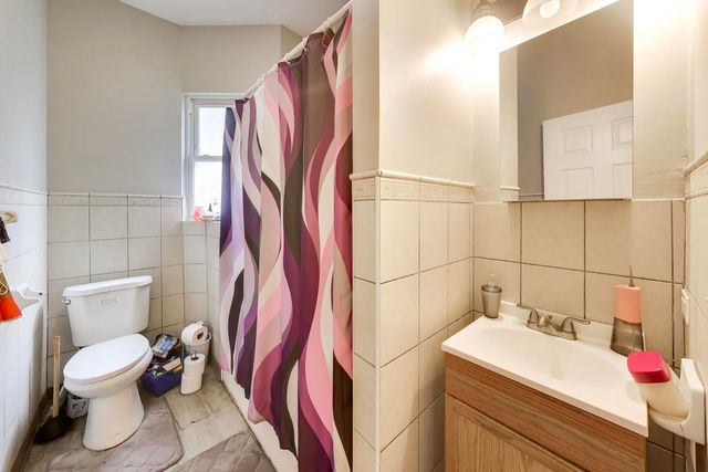 6524 S Eberhart Avenue, Chicago, IL 60637