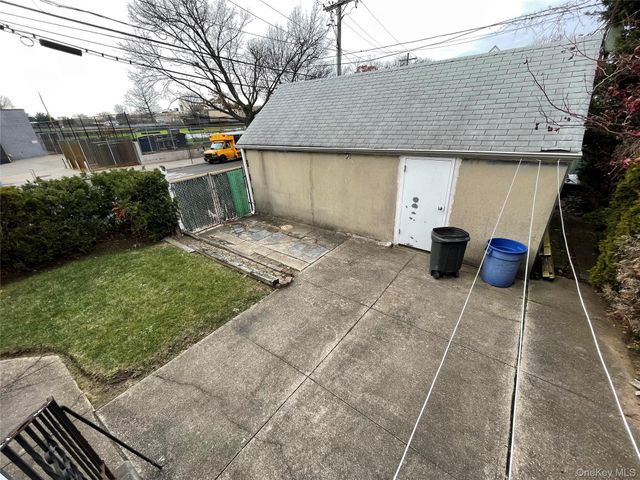 6152 149th Street, Flushing, NY 11367