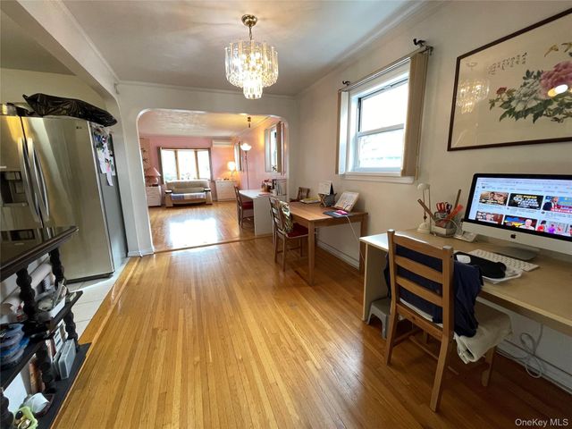 6152 149th Street, Flushing, NY 11367