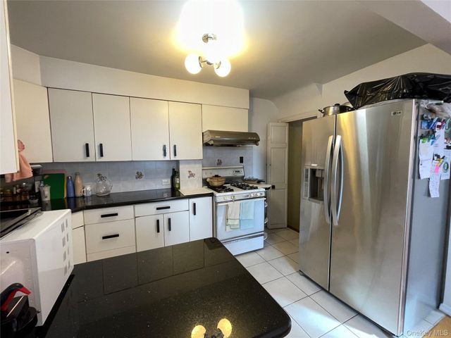 6152 149th Street, Flushing, NY 11367