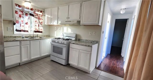 8562 C Ave 48, Hesperia, CA 92345