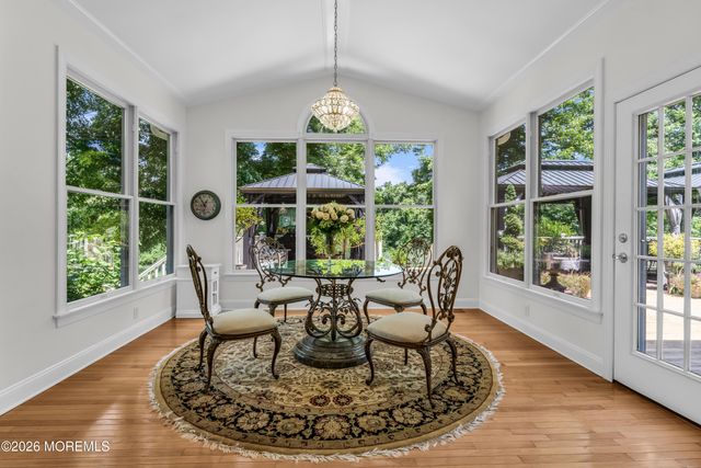 10 Bermet Court, Tinton Falls, NJ 07724