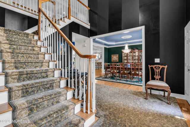 10 Bermet Court, Tinton Falls, NJ 07724
