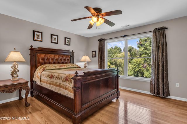 10 Bermet Court, Tinton Falls, NJ 07724