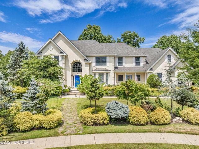 10 Bermet Court, Tinton Falls, NJ 07724