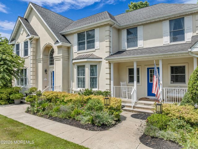 10 Bermet Court, Tinton Falls, NJ 07724
