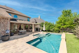 18 Devon Dale Drive, The Woodlands, TX 77375