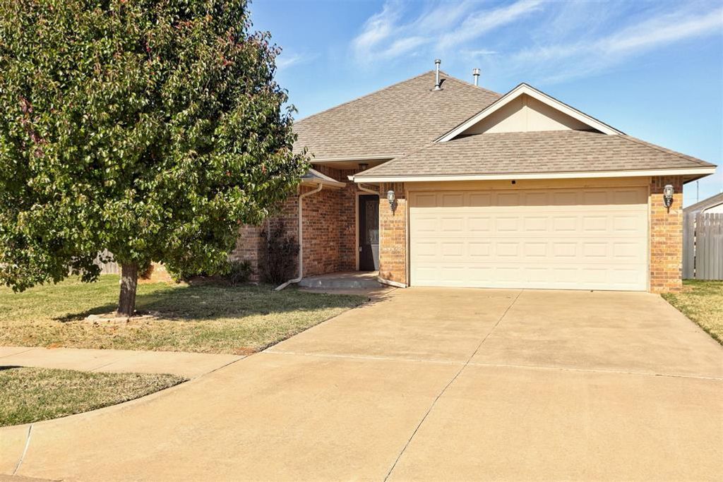 11117 SW 38th Circle, Mustang, OK 73064