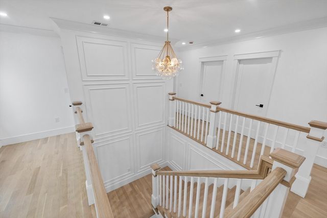 26 Beacon Ave, Newburyport, MA 01950