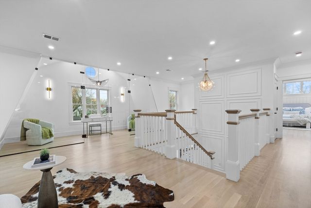 26 Beacon Ave, Newburyport, MA 01950