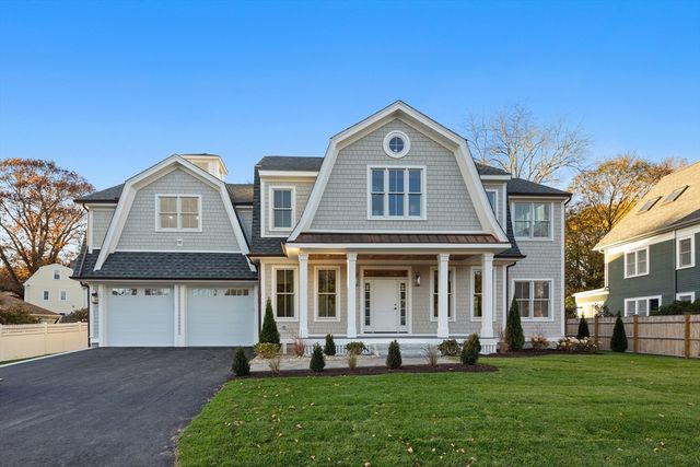 26 Beacon Ave, Newburyport, MA 01950