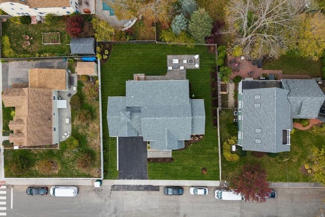 26 Beacon Ave, Newburyport, MA 01950