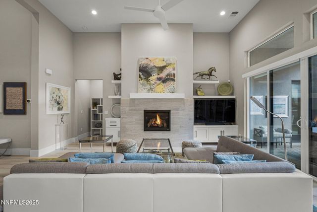 718 W Pleasant Oak Trail, Reno, NV 89511