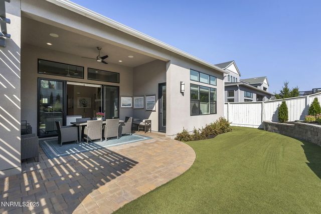 718 W Pleasant Oak Trail, Reno, NV 89511