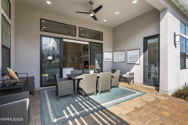 718 W Pleasant Oak Trail, Reno, NV 89511