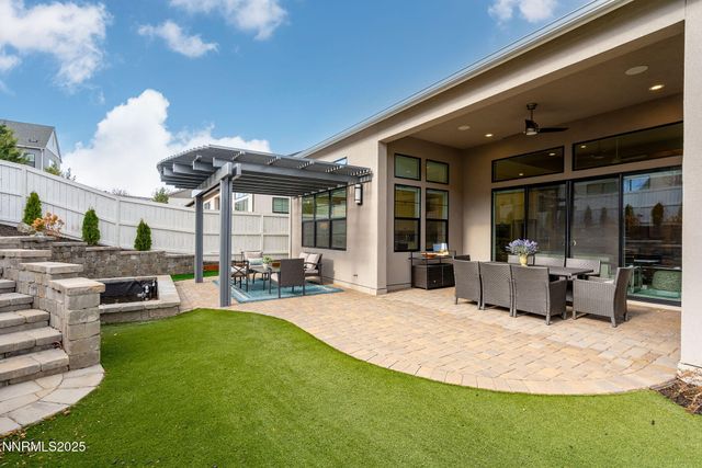 718 W Pleasant Oak Trail, Reno, NV 89511