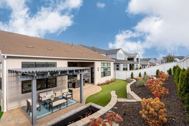 718 W Pleasant Oak Trail, Reno, NV 89511