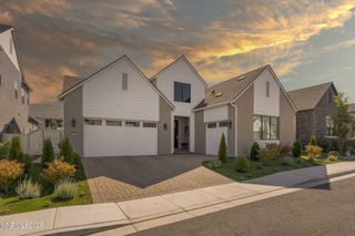 718 W Pleasant Oak Trail, Reno, NV 89511