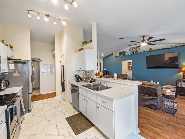 6724 CHERRY ROAD, Ocala, FL 34472