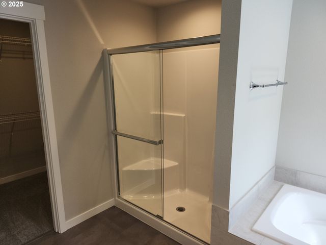 3096 Olympic St 15, Woodburn, OR 97071