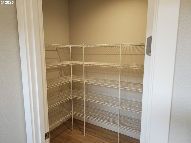 3096 Olympic St 15, Woodburn, OR 97071