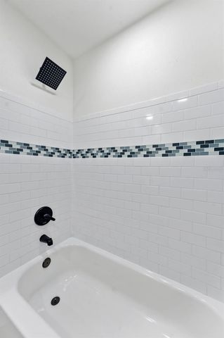 264 14TH STREET NW, Largo, FL 33770