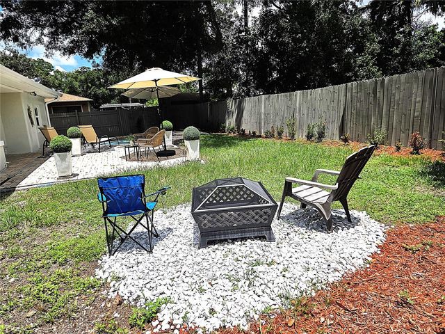 264 14TH STREET NW, Largo, FL 33770