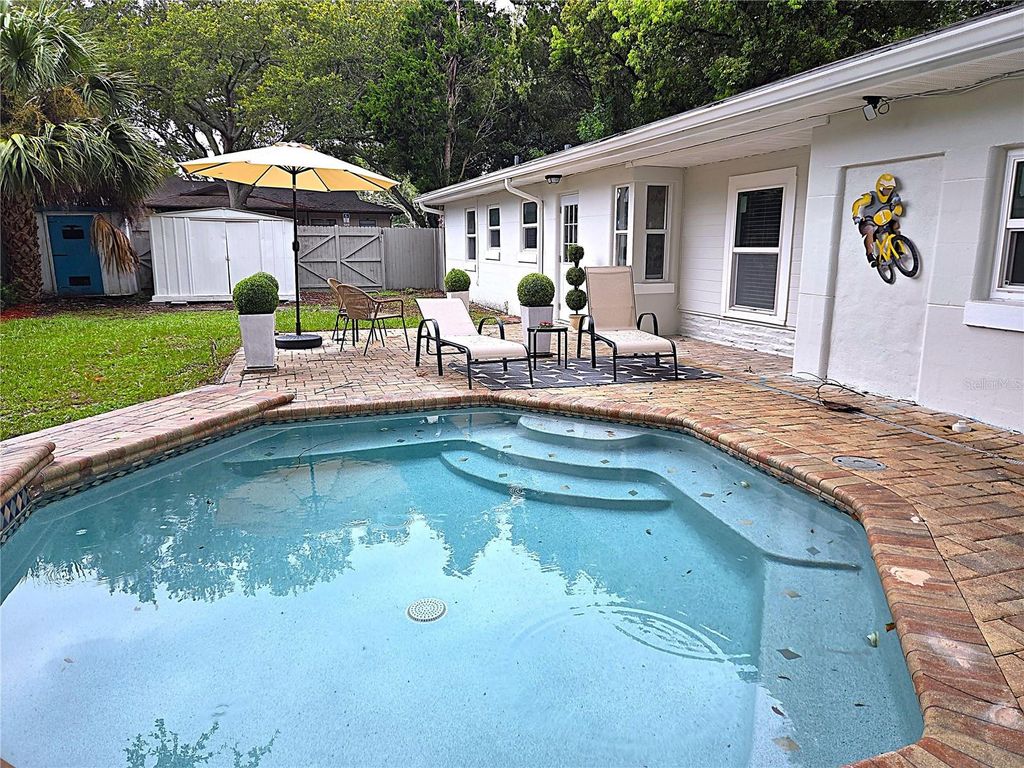 264 14TH STREET NW, Largo, FL 33770