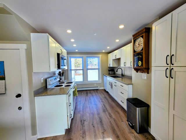 222 Woodsville Road, Monroe, NH 03771