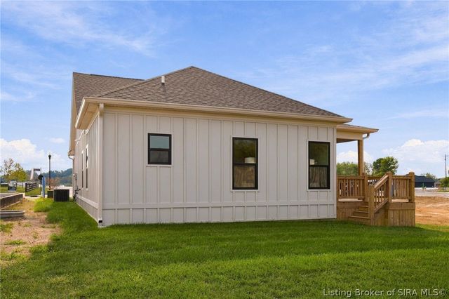 5009 Win Way, Jeffersonville, IN 47130